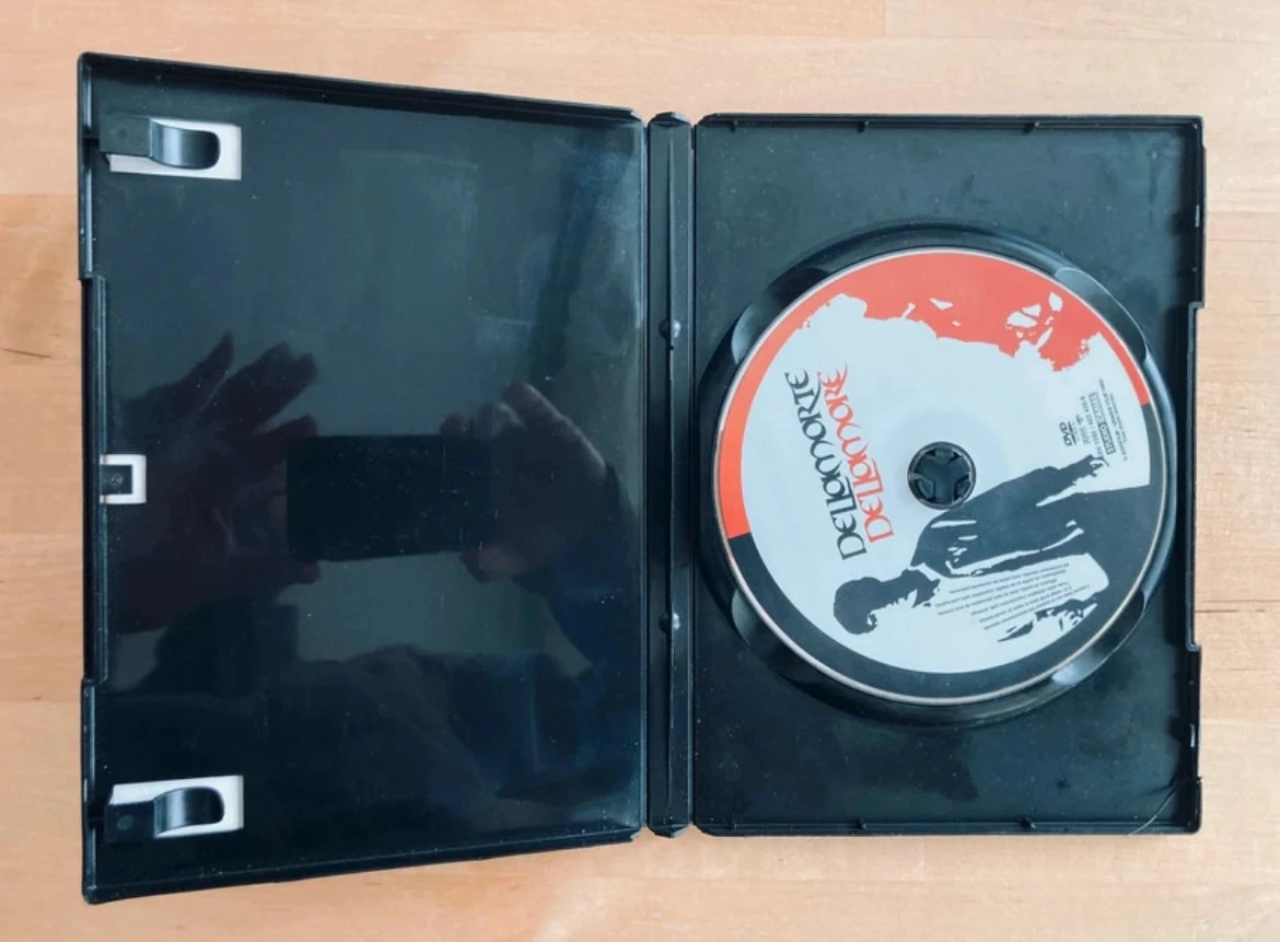 DVD Dellamorte Dellamore by Michele Soavi. – photo 2
